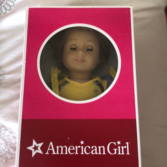 American girl doll - Picture 1 of 3